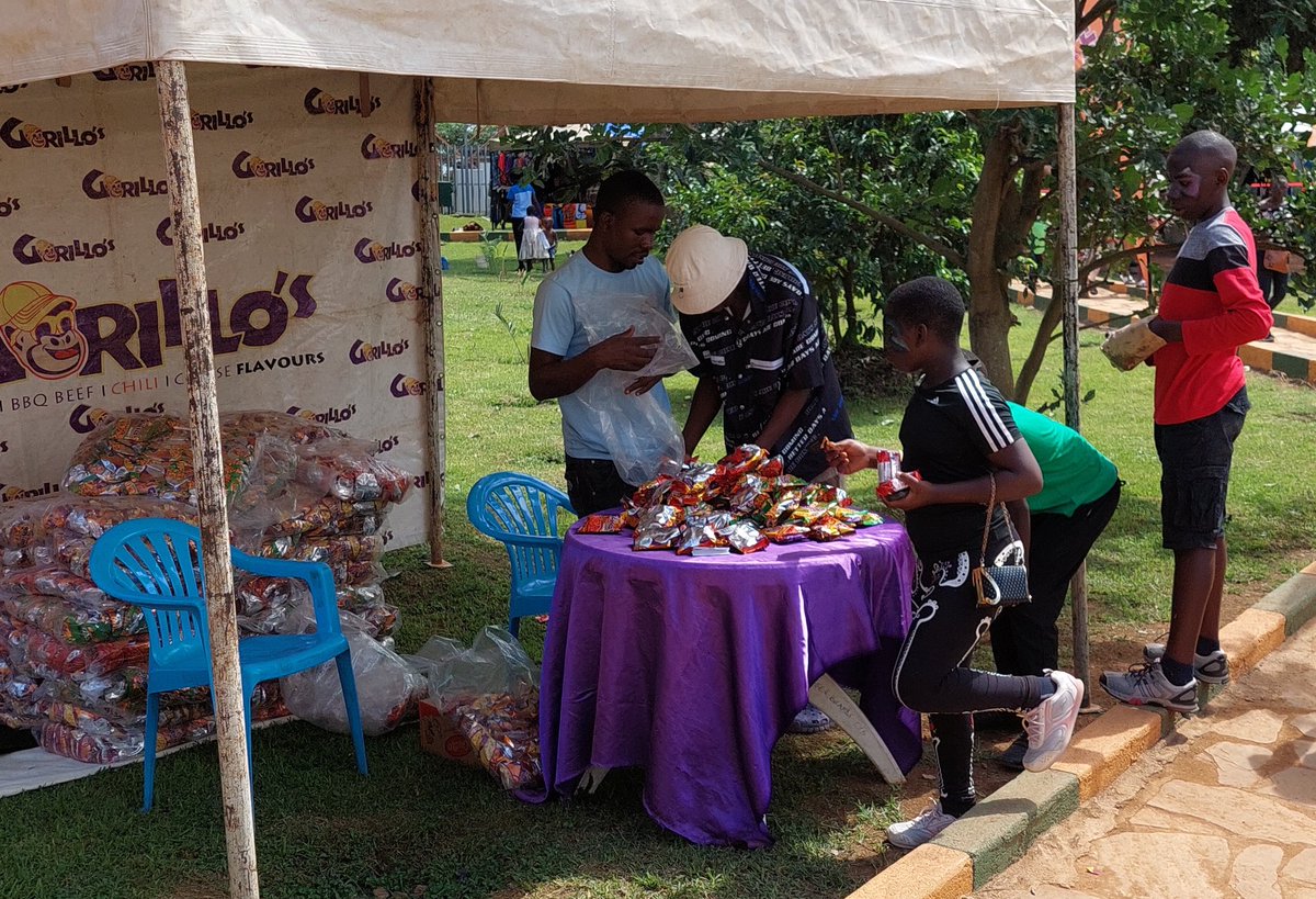 GretLakesBrands's tweet photo. Also, drop by our stall and let's snack as we celebrate #UWEC70
#Gorillos #Snacks https://t.co/SNNt20gULi