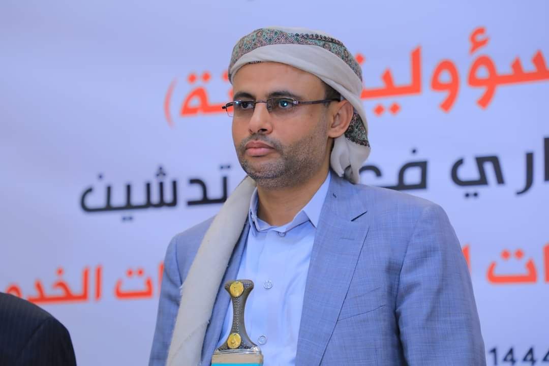 تعزينا لفخامة الرئيس 
في وفاة أخيه فقيد الوطن  المجاهد ملصح  المشاط 
رحمة الله تغشاه