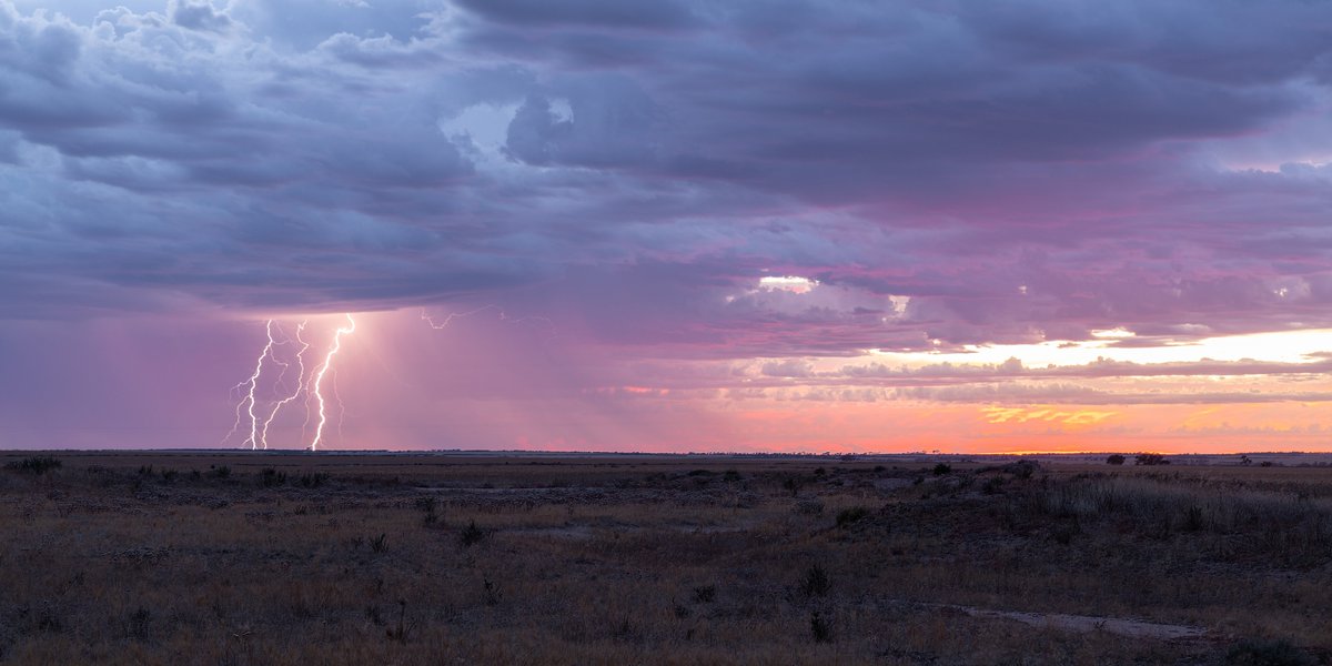 LIGHTNING! It is one of my favourite things to photograph.

That's why I've just created a NEW Guide on How To Photograph Lightning available to all of my Patreon subscribers. It contains all the info you need to get started shooting storms! See it here: patreon.com/naturebynathan