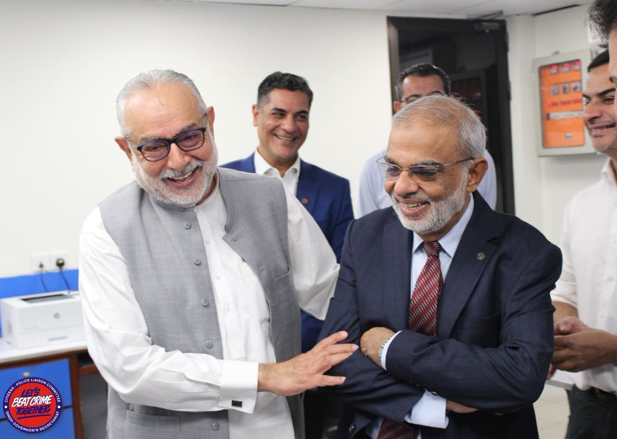CPLCSindh's tweet photo. On 25th November 2022, the founding President & CEO #MeezanBank, #MrIrfanSiddiqui, along with his team and #ChiefCPLCSindh, #MrZubairHabib, #DeputyChiefsCRC, #AssistantChiefsCRC and the Zonal Chiefs of Karachi inaugurated the #SolarPanelSystemInstallation at #CPLCCRC https://t.co/CSMp1IV8wB