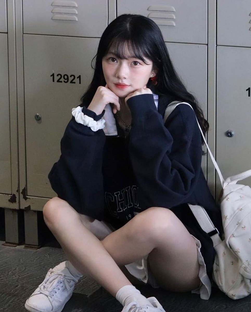 852freelancer's tweet photo. Ig 素人4號

超高質 靚到癲🔥🔥 又高又瘦 完美身型🔥🔥

Ig: h.______1

Follow us on instagram !
https://t.co/A18o9HBFSj

#hkig
#hk #teen #靚女 #素人 #hkgirls #hkgirlstyle
#港女 #寫真 #唯美 #美腿 https://t.co/VWdyXEcoqx