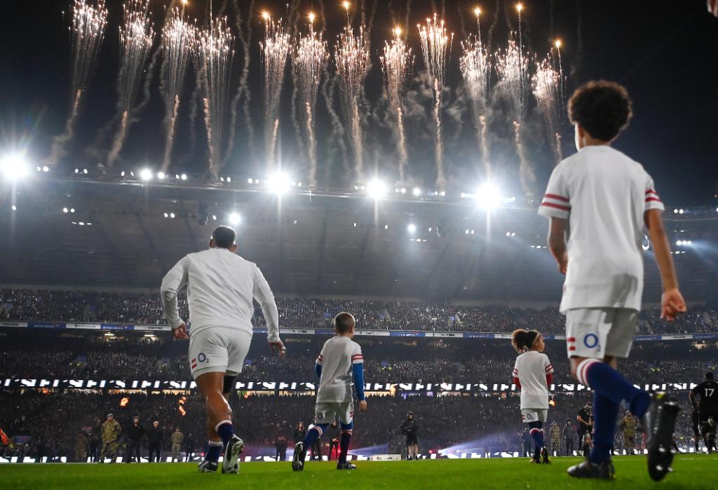 This weekend is the last of the Men’s Autumn Nations Series at Twickenham. England will be playing against South Africa. What do you think the score will be? 🏉