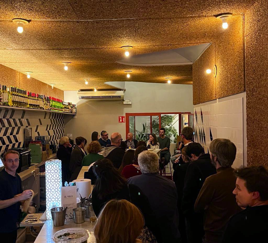 Thank you all for attending yesterday's discussion! And a big thanks to <a href="/ArquinFAD/">ArquinFAD</a> and El Villa Vermuteria for hosting the round table about Editorial Work!