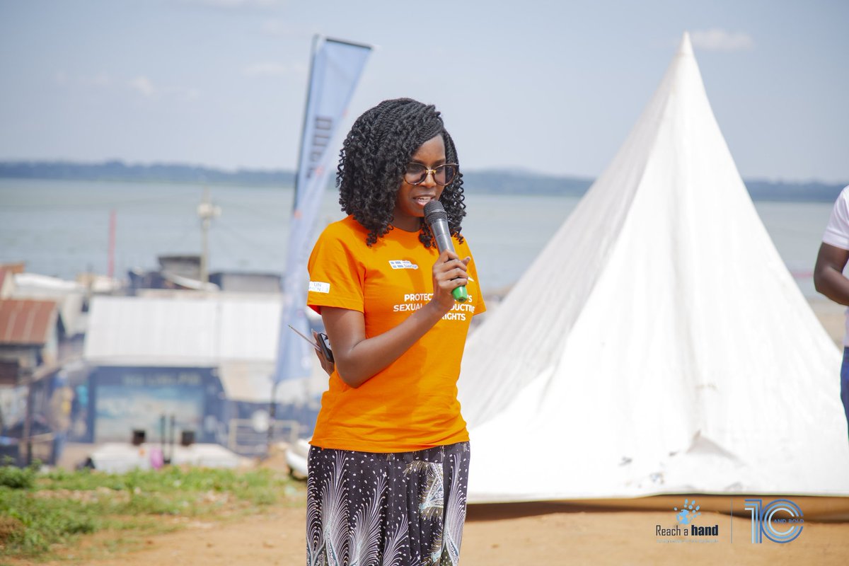 reachahand's tweet photo. "There are a number of forms Gender Based Violence and they all  that  manifest differently. The law indicates a number of  rights and it is imperative to educate communities about these rights."-@FIDA_Uganda

#16daysAndMore https://t.co/cfUEbH9qtg