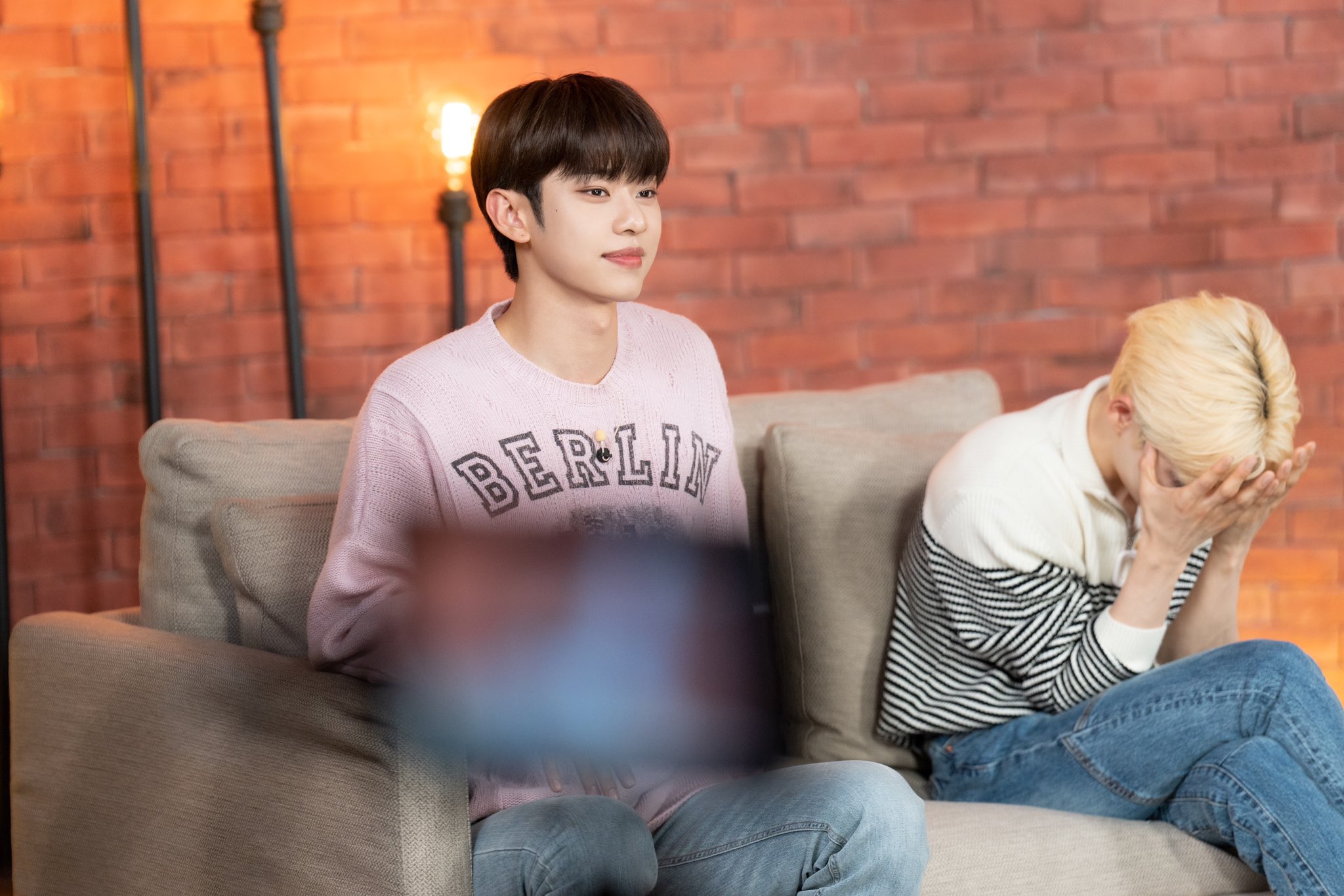 ab6ix-international-on-twitter-221125-tmt-ab6ix-behind-3-ab6ix