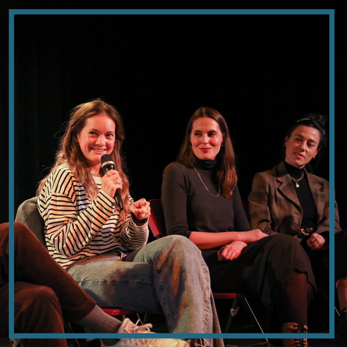 CortoArganzuela's tweet photo. ¡Gran recepción ayer! Unos cortos maravillosos y una gente increíble. ¡Muchísimas gracias por venir y compartir vuestros secretos con nosotros!

#FestivalCortometrajesArganzuela #Madrid #LaCasaDelReloj #Cine #Festival https://t.co/Y4ug8EUjnr