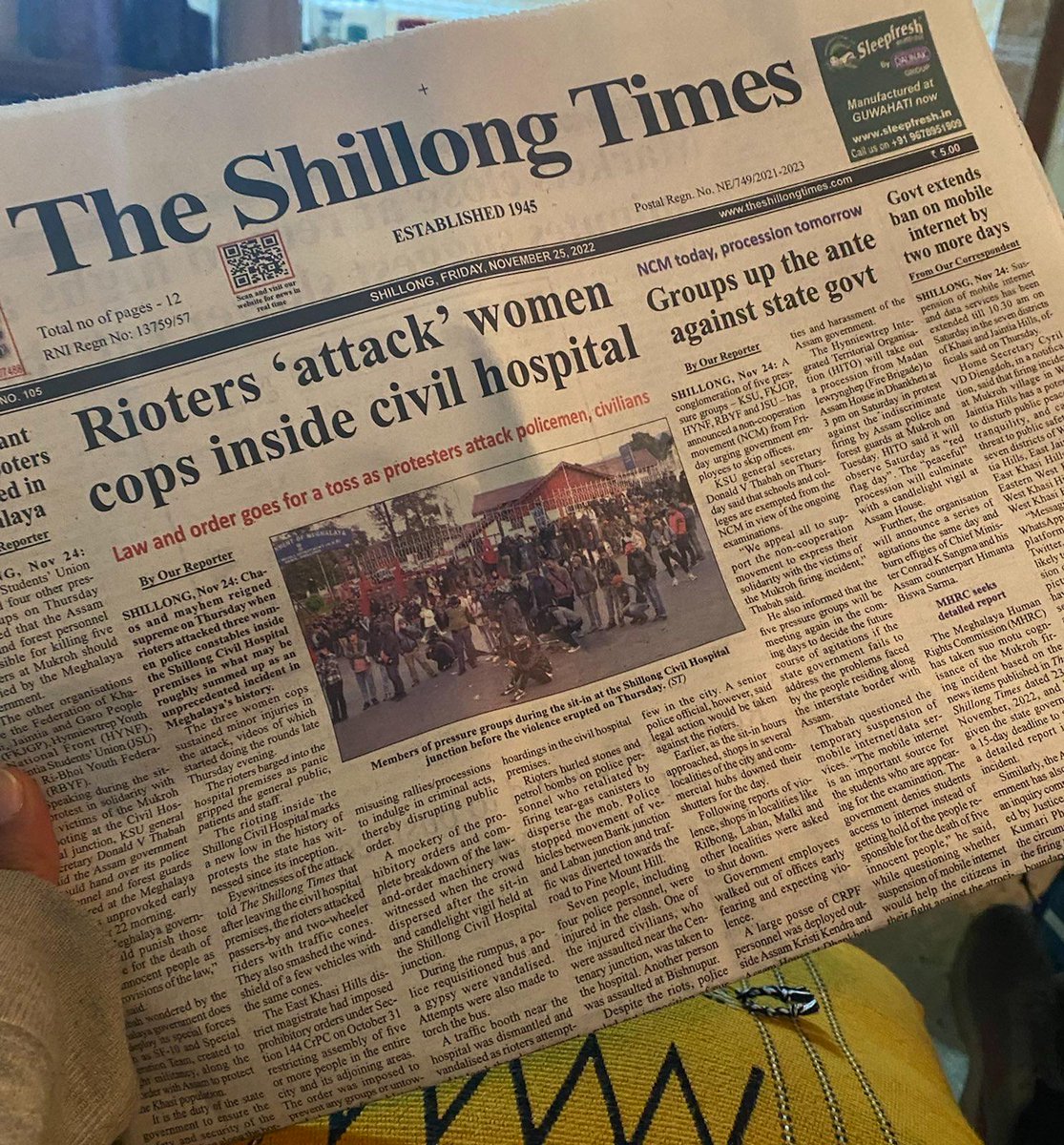 Day 4 of violence in #Shillong Mobile networks are down. #Assam has stopped sharing fuel & the border crossing has stopped. Two Indian states are fighting each other like warring nations & there isn't a peep in mainstream media. #Meghalaya