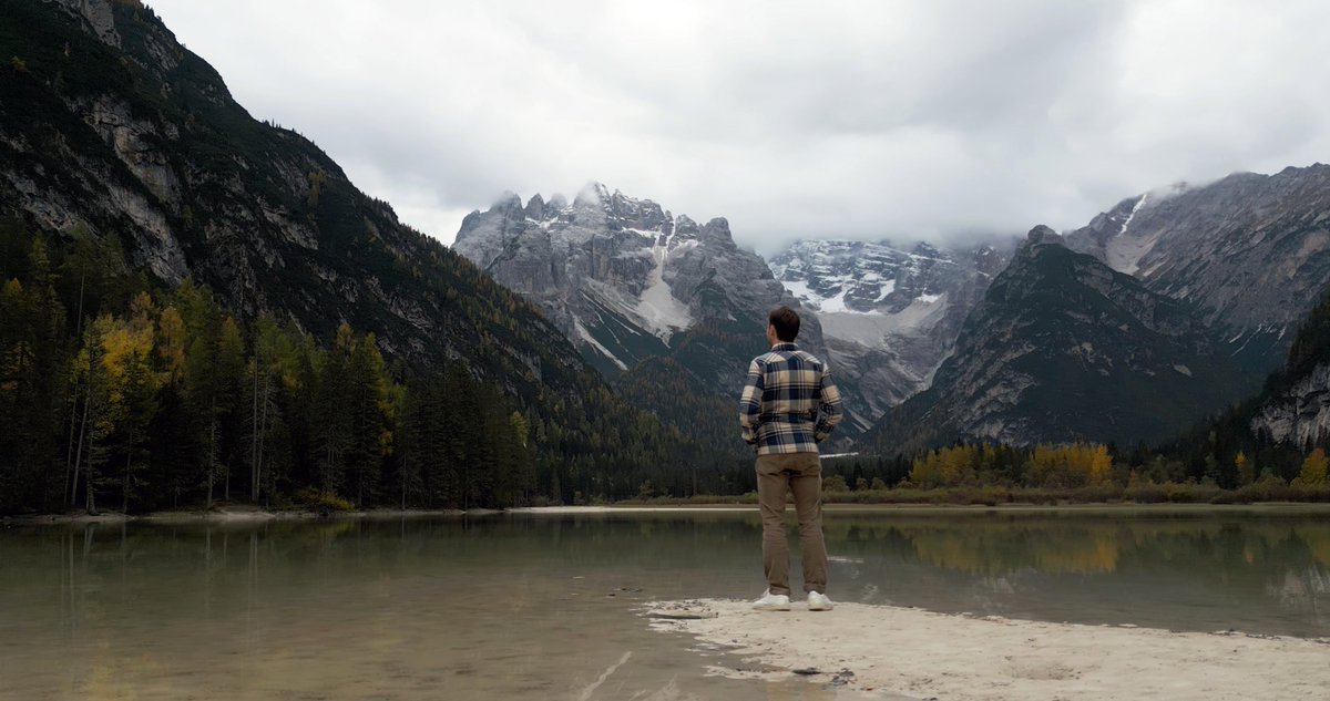 Pendant les tournages de ce nouveau documentaire, il y a eu quelques moments hors du temps. Cette pause par hasard sur la route entre Venise et Brunico en est certainement la meilleure représentation.