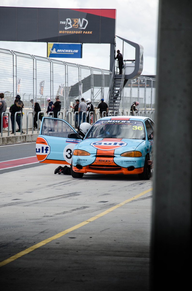 peterc_photo's tweet photo. Time for a driver swap
2022 Excel Enduro
@thebend_msp
#circuitexcel #excel #hyundai #hyundaiexcel #aaronselmermotorsport #thenuggetproject #AS36 #MH36 #thebend #thebendmotorsportpark https://t.co/fDNWkpDiCn