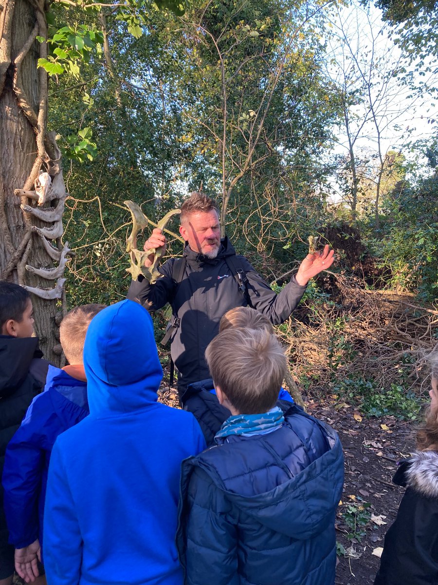 blackhallPS's tweet photo. P4B enjoyed their Wildlife Rangers session today. #earthcalling https://t.co/013TZUYZaD