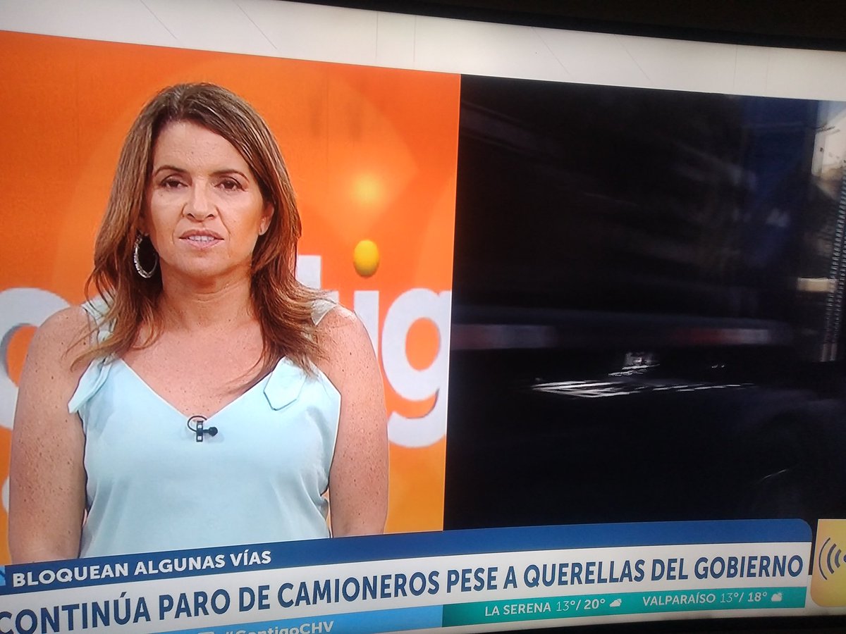 mark_lecof's tweet photo. "El Matinal Activista"
@alvarez_monse y #JCesarRodiguez
Perdón, pero son unos cdsm!!
Este matinal @ContigoCHV son el matinal más mierda que hay.
Atacan a Camioneros y ahora atacan a @Carabdechile por que no actúan.
#NoMasChilevision
#ChaoJulioCesar
#MonserratAlvarezChao https://t.co/cneDd5fRtE