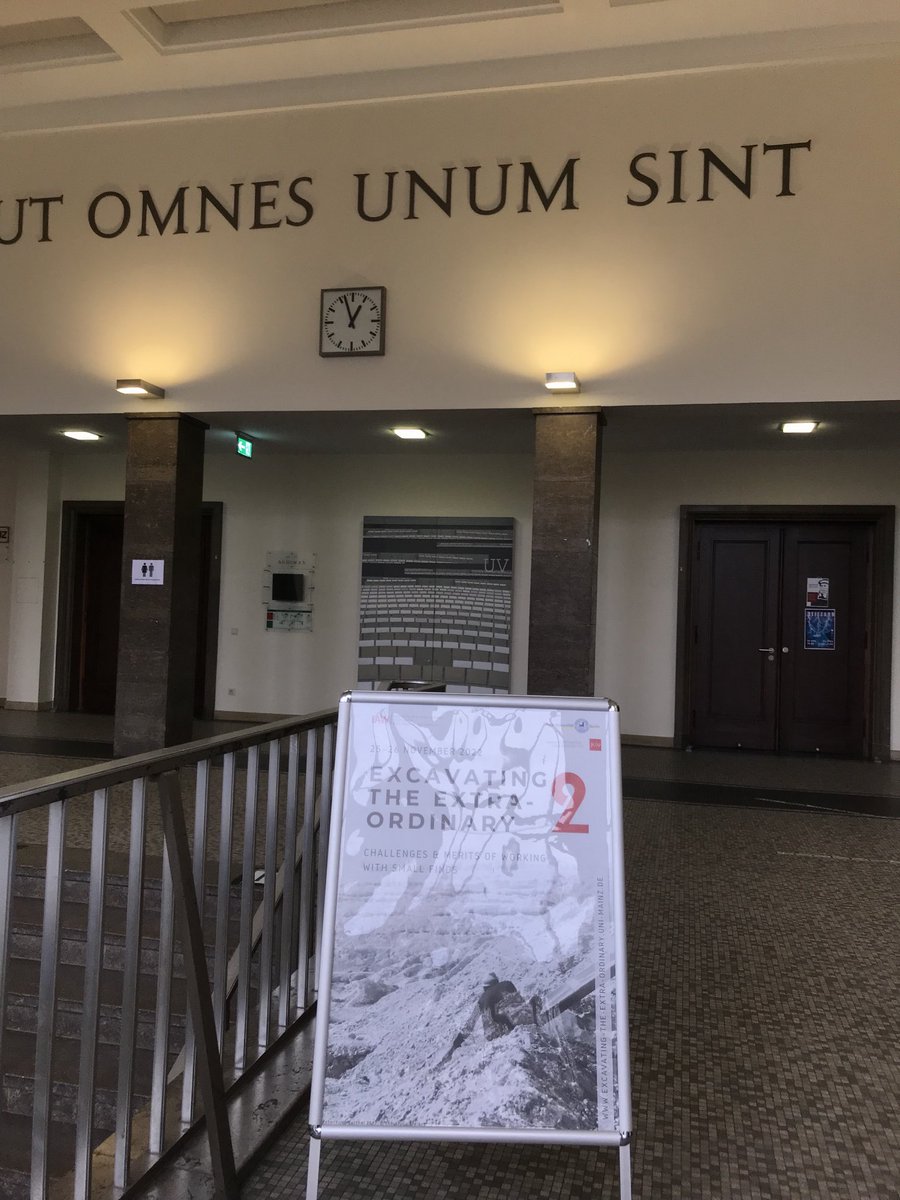 jubudka's tweet photo. Has been a great start of the international workshop „Excavating the extra-ordinary 2“ in Mainz @aegyptologie_MZ - afternoon sessions about to begin #excavating2022 #Egyptology #materialculture #smallfinds #archaeology https://t.co/m0CKupEBGK
