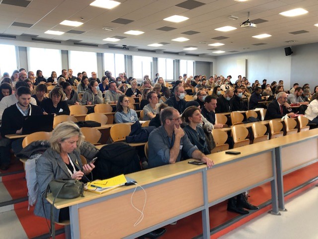 Hier se tenait au CHU de #Lille le 6e séminaire Afflux Massif de Victimes dans le cadre d’un attentat 🚑.
130 participants provenant de l’ensemble des établissements de la zone de Défense Nord étaient présents pour l'occasion.