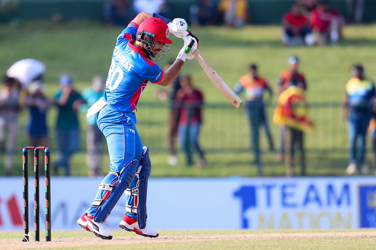 ACBofficials's tweet image. Time to Defend! 🔁

A Brilliant (106) from @IZadran18, fifties from @RGurbaz_21 (53) and @RahmatShah_08 (52) &amp;amp; late blitz by @iamnajibzadran (42 off 25b) help Afghanistan post 294/8 on the board.

Over to our bowlers now!

#AfghanAtalan | #CWCSL | #AFGvSL | #SuperCola | #KamAir