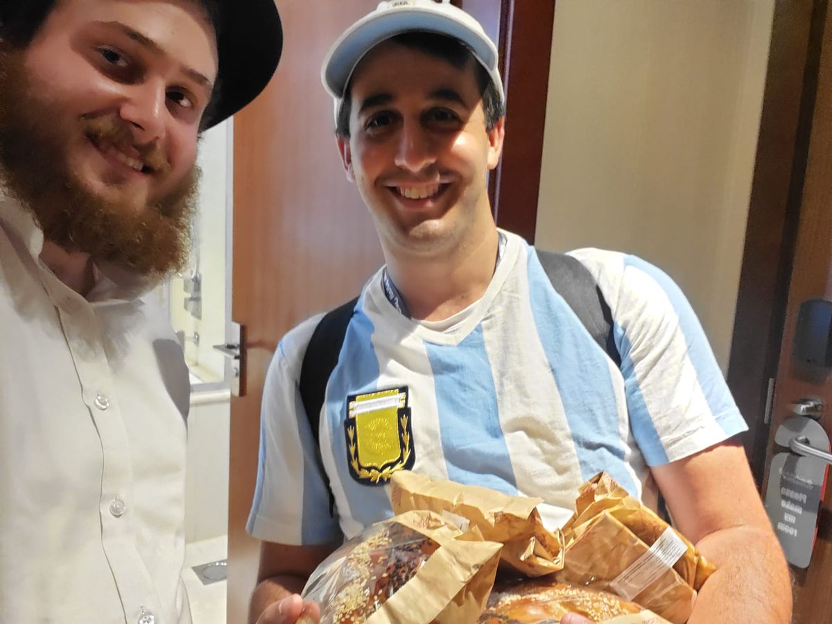 mchitrik's tweet photo. #KosherInQatar! https://t.co/XteoLtT6Q9