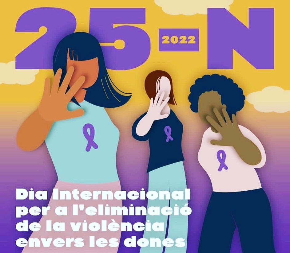 EscolaLio's tweet photo. La classe de 5è en representació de l"escola, ha participat en l"acte del 25N, que ha organitzat lAjuntament. #SomLaLió https://t.co/s9pYBoSiXx