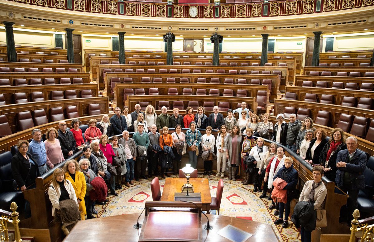 Vicente Tirado (@vicentetiradopp) on Twitter photo Hoy <a href="/CarmenRiolobos/">Carmen Riolobos</a> y yo como diputados nacionales del <a href="/GPPopular/">Grupo Popular Congreso</a> hemos recibido a la extraordinaria gente de #Mocejon encabezada por su alcaldesa <a href="/conchicedillo/">Conchicedillo</a> y vicesecretaria de políticas sociales del <a href="/PPopularTo/">PP de Toledo</a> Hoy <a href="/CarmenRiolobos/">Carmen Riolobos</a> y yo como diputados nacionales del <a href="/GPPopular/">Grupo Popular Congreso</a> hemos recibido a la extraordinaria gente de #Mocejon encabezada por su alcaldesa <a href="/conchicedillo/">Conchicedillo</a> y vicesecretaria de políticas sociales del <a href="/PPopularTo/">PP de Toledo</a>