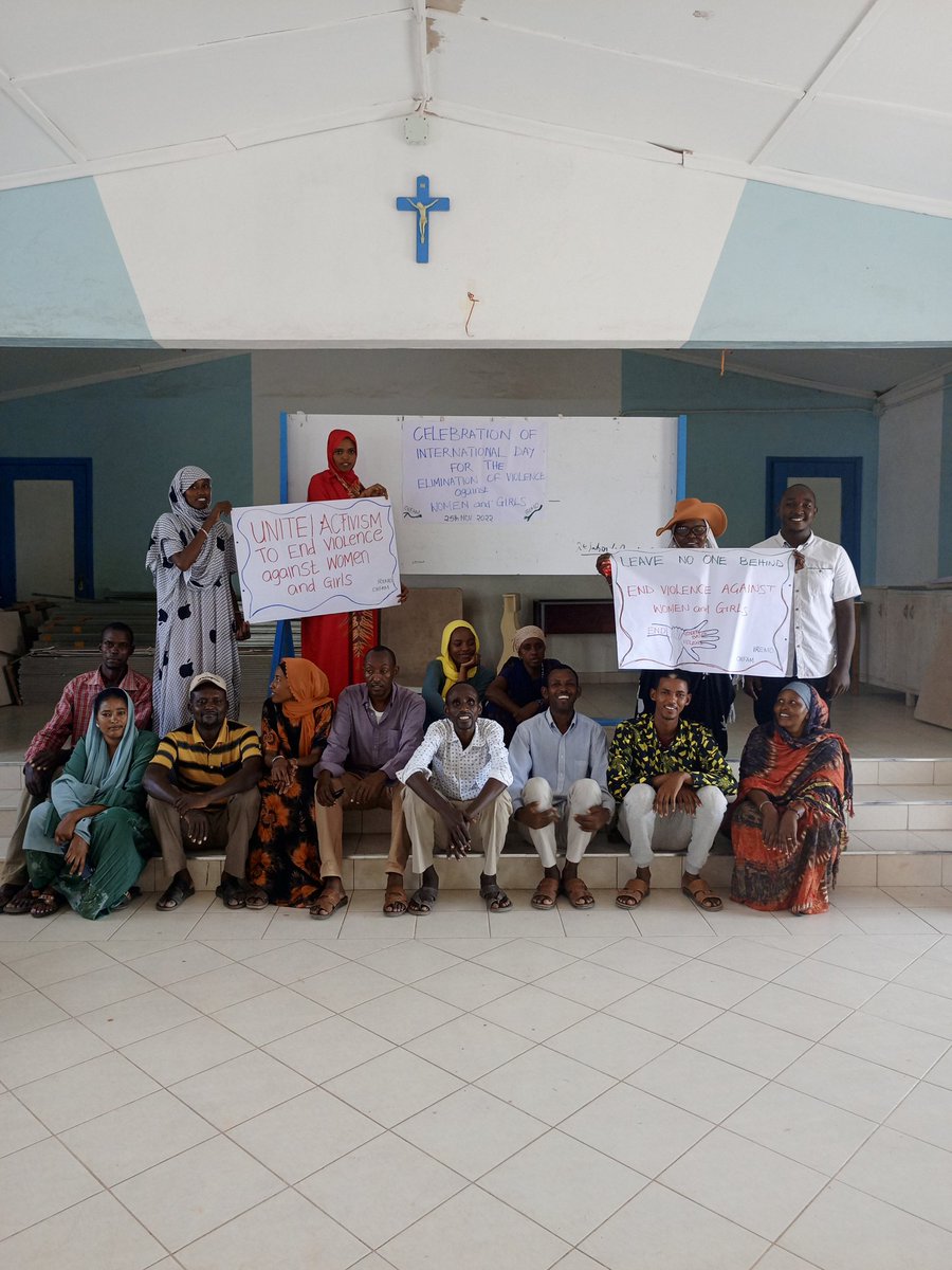 EvaDarare's tweet photo. Celebration of international day for elimination of GBV against women and girls.
#womenrightsarehumanrights #saynotogbv #REPORTGBV #TakeAction #voiceitout #Rapeisunacceptable #NOTOVIOLENCE https://t.co/rHl1YiSheA