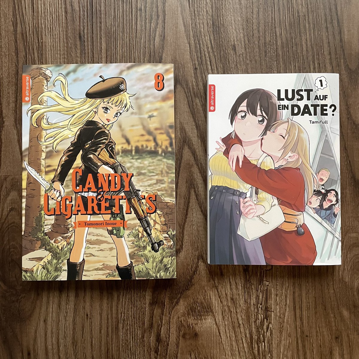 Tatzes_Merch's tweet photo. Endlich Zuhause, was im Magen und jetzt meinen ersten Kaffee des Tages 😌
Dazu den neuen Loot beäugen 🥰
#MangaLoot #ComicLoot https://t.co/uaVJcGlPOG