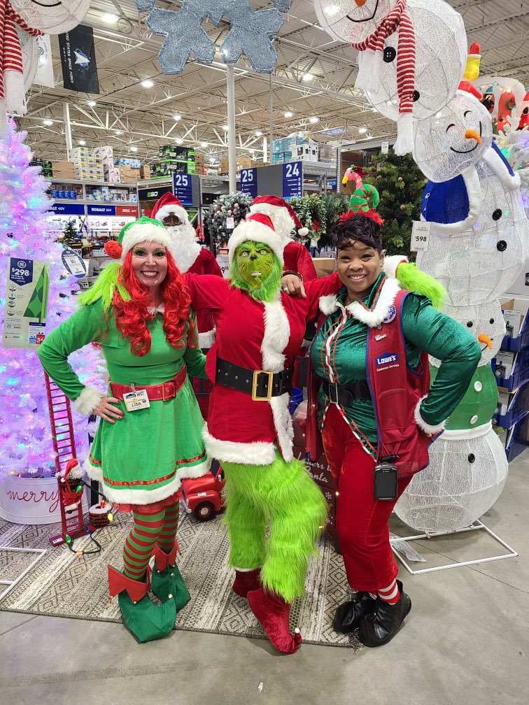Brad Lewis (@brad_lewis53) on Twitter photo SM Felicia and the 1126 team in the holiday spirit!! #R1RocKsBF <a href="/BenitoKomadina/">Benito.Komadina@Lowes</a> @GotoLowes SM Felicia and the 1126 team in the holiday spirit!! #R1RocKsBF <a href="/BenitoKomadina/">Benito.Komadina@Lowes</a> @GotoLowes