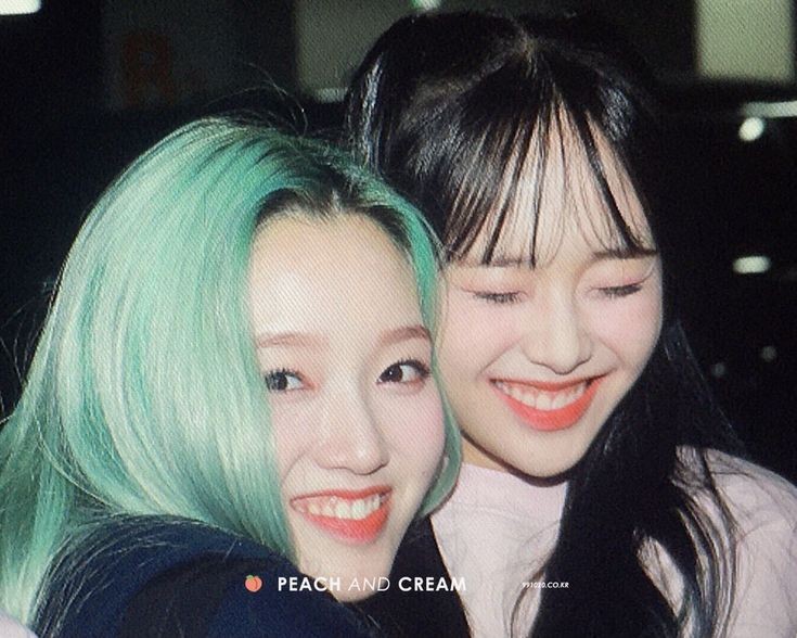 gowoqn's tweet photo. our precious unnie, don't worry. we will get through this together. fighting for us! i love you!!🤍🤍🤍 https://t.co/HUcO0JjirK