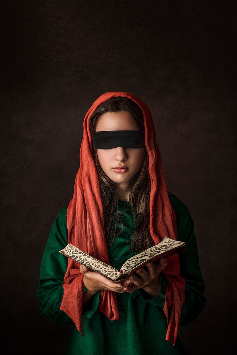 GLS_Spain's tweet photo. Colaboramos con la exposición fotográfica de @29miradas, que remueve conciencias mostrando la situación de las mujeres afganas.
📍Palacio Quintanar de Segovia.
📷 Fotografías:
Eli Joya
Rebeca Alonso
B. Osambela/C. Forcada
#GLSResponsibility #ODS5 #DiaContralaViolenciadeGenero https://t.co/4sZdMWnU1F