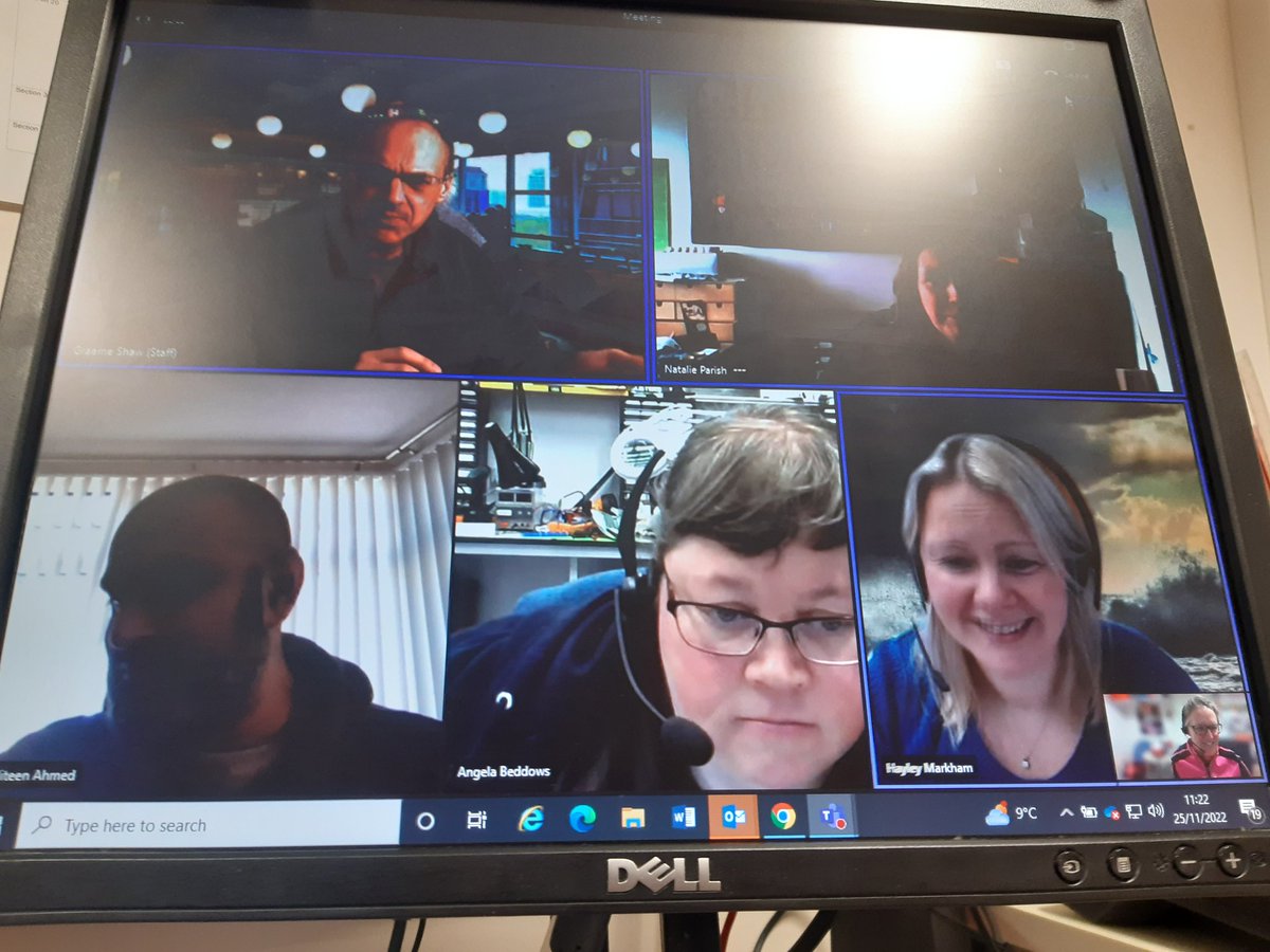 CassHodg's tweet photo. #TechsConnect -a supportive, inspiring community. Today we discussed:
Recruitment
EDI
Leadership
Training opportunities
Book recommendations
@NatalieParish5 introduced the staple-less stapler!
Finished with WIN OF THE WEEK from everyone.
#Technicians #TechnicalSpecialists https://t.co/xeu6lPcgPJ