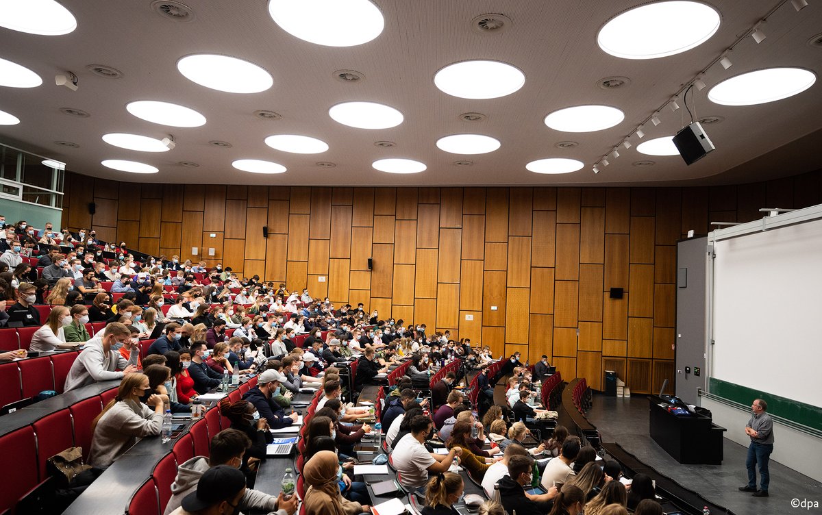 GermanEmbassy's tweet photo. German universities offered over 1,800 courses entirely in English this year.

For foreign students, Germany is an attractive place to study due to low or no tuition fees and average monthly living costs of under €900. https://t.co/hiTala4CHe