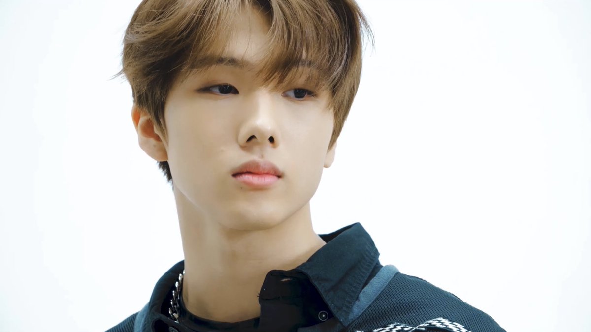 PJSFEED's tweet image. drive #jisung 🚘