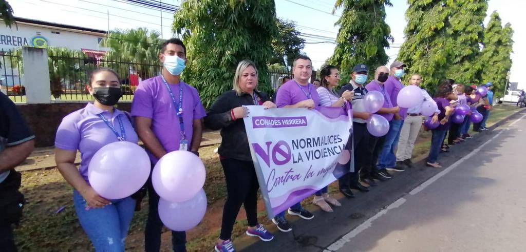 conadespanama's tweet photo. #Herrera: En el marco del Día Internacional de la Eliminación de la Violencia contra la Mujer, el equipo de CONADES - Herrera, participó de una jornada de concientización bajo el lema #NoLoNormalices. https://t.co/kN62Ivzy2z