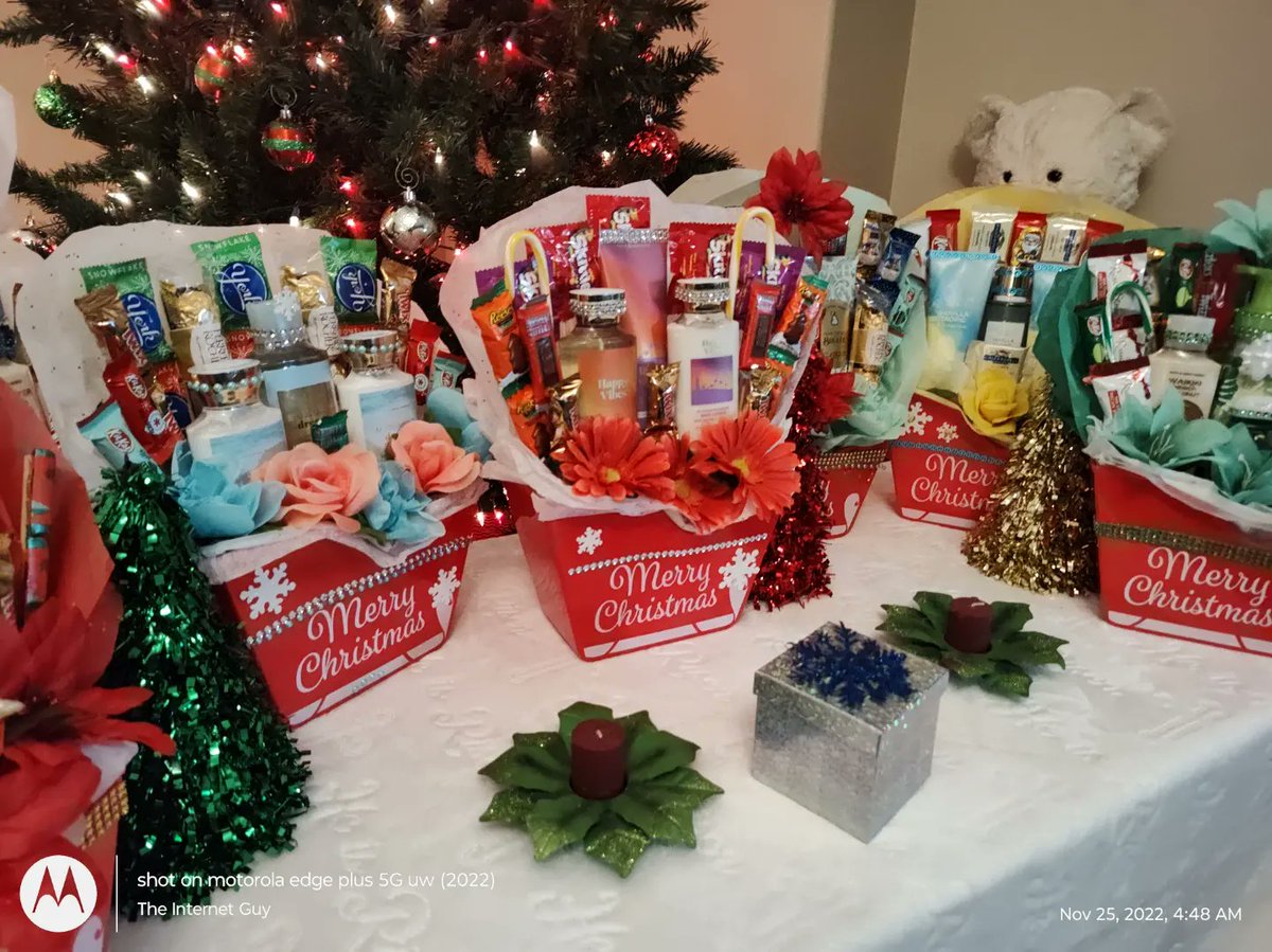 giftsbyreshanda's tweet photo. The Black Friday Sales Celebration
@giftsbyreshanda .... Order Early
#BlackFriday #gifts #basketsbyreshanda https://t.co/177RfZQ9dK