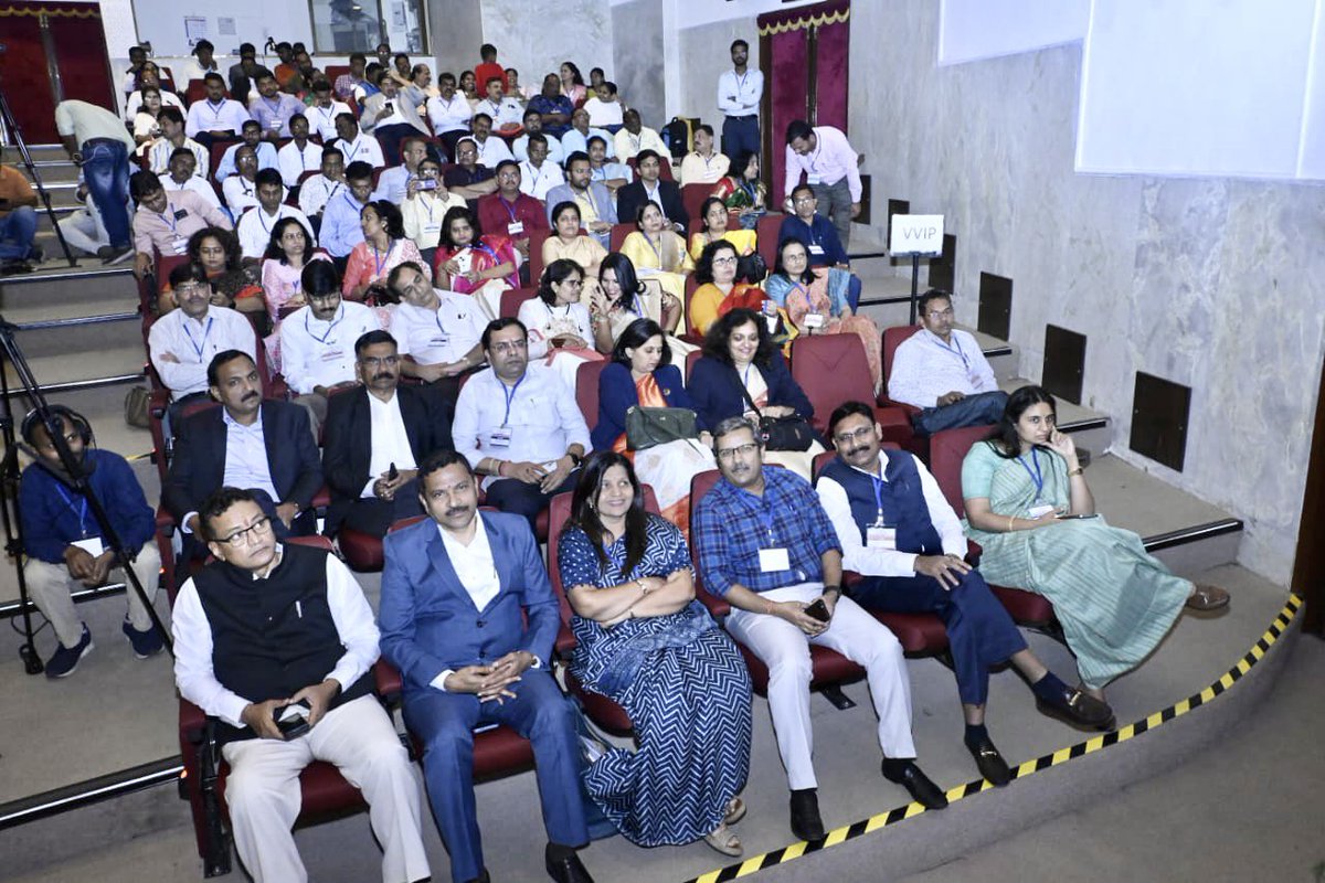 Varsha Thakur - Ghuge (IAS) tweet media