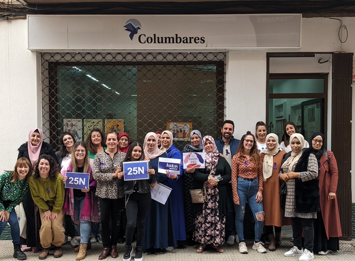 Columbares_CV's tweet photo. Con motivo del 25N💜 se han realizado diferentes charlas de empoderamiento femenino, donde han participado las profesionales de todos nuestros programas: #Mamisdelmundo #Túereselfuturo #Escoladedones #Actívate #Freya #Mediación
Financiados por @GVAinclusio y #fondosocialeuropeo https://t.co/6xsqF13u5A