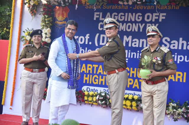 Tripura Police tweet media