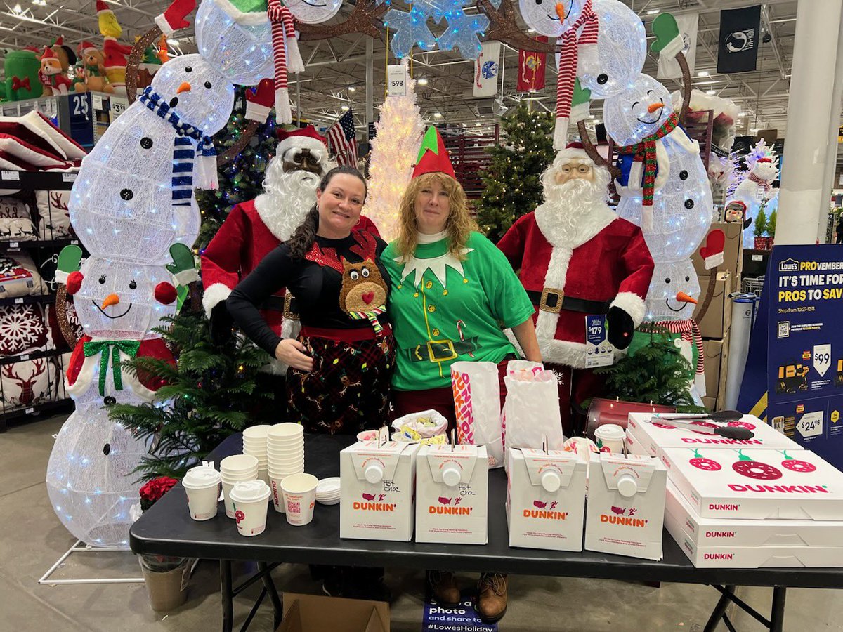 Brad Lewis (@brad_lewis53) on Twitter photo Team 709 ready to treat our customers!! #R1RocksBF <a href="/BenitoKomadina/">Benito.Komadina@Lowes</a> @GotoLowes <a href="/eric_marler/">Eric Marler</a> Team 709 ready to treat our customers!! #R1RocksBF <a href="/BenitoKomadina/">Benito.Komadina@Lowes</a> @GotoLowes <a href="/eric_marler/">Eric Marler</a>