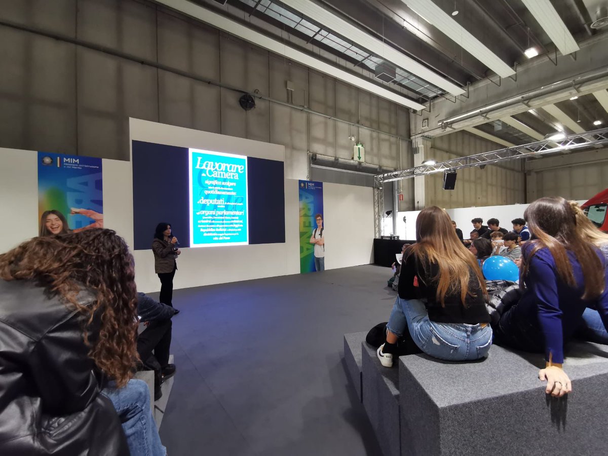 Montecitorio's tweet photo. In corso a Verona il Salone di #orientamento #scuola  #formazione e #lavoro @Job_Orienta: insieme con gli studenti per parlare di #CameraGiovani, funzioni del Parlamento, di come nasce una legge e del lavoro di supporto dell'Amministrazione agli organi parlamentari
#OpenCamera https://t.co/PVp9a4036w