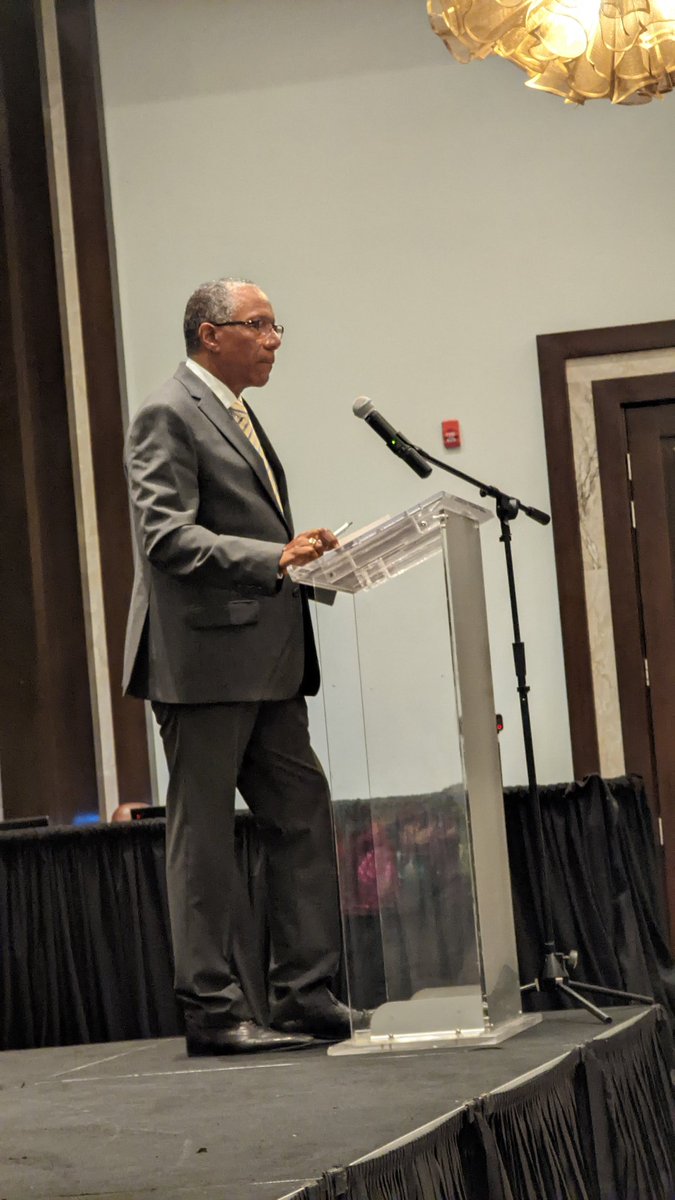 BarAssoc246's tweet photo. The Hon. Mr. Chief Justice Sir Patterson Cheltenham K.A. delivers an opening address for KeepUp! Private Rights vs. Public Interest: Striking the Balance https://t.co/ofWZzaqmHm