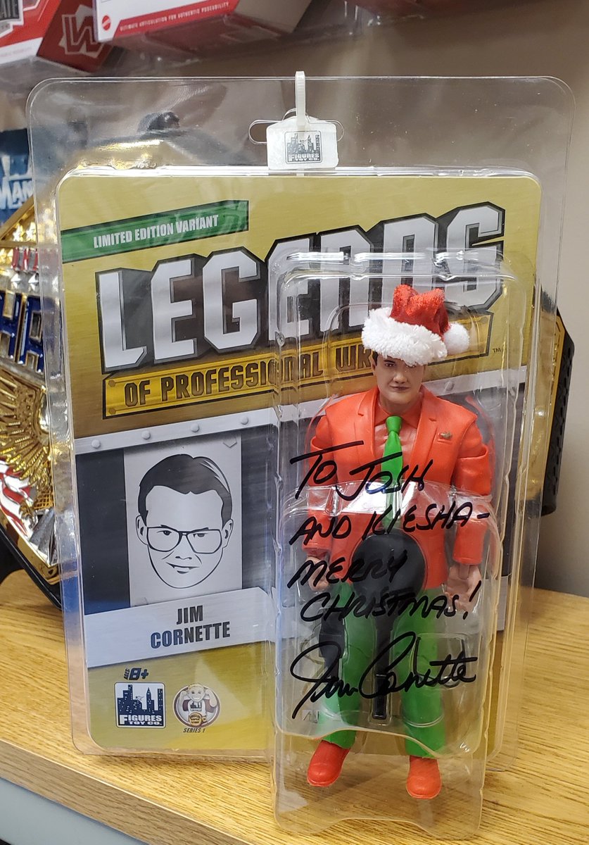 JoshD_TN's tweet photo. @TheJimCornette @GreatBrianLast @StaceyCornette @TheJimCornette 

It's a Corny Christmas miracle. I finally got the hat to land on your wise head, Santa Jim!

The featherbottoms are forgiven! 🤣 https://t.co/61p4EHhZ0X