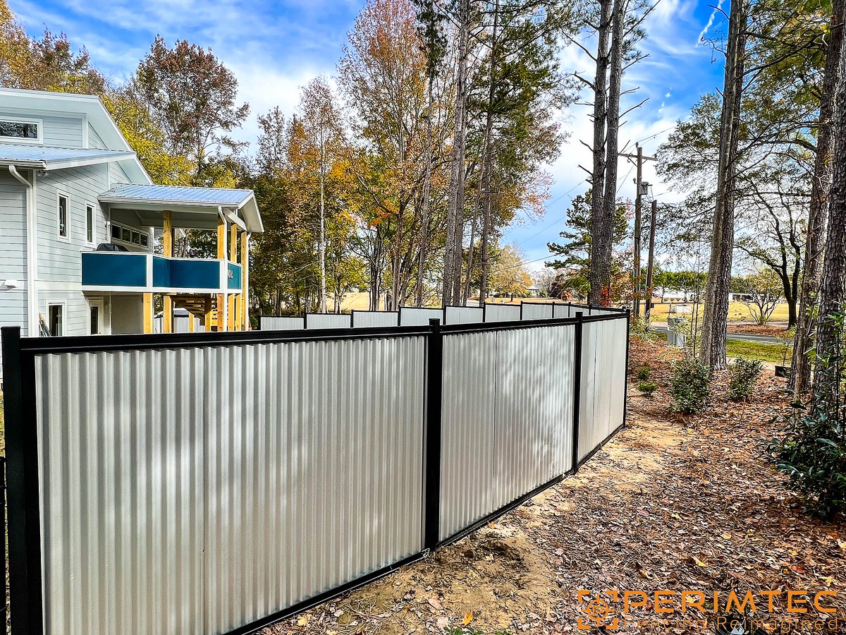 perimtec's tweet photo. Looking for the best Black Friday deals? Our end of the year sale is happening until November 30th. Receive up to 25% off of fence materials from Perimtec. Instantly see your savings when you fill out a quote form on our website.

⚒️ + 📸: Sear Fence https://t.co/Dx4hPflcv8