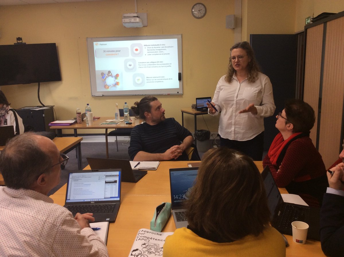 #journeeAPC_UPVD #atelier <a href="/upvd1/">Université Perpignan</a> : Démontrer sa compétence c’est démontrer sa capacité à agir, à prendre des décisions, dans une situation donnée, en fonction d’éléments extérieurs et de ses #connaissances...