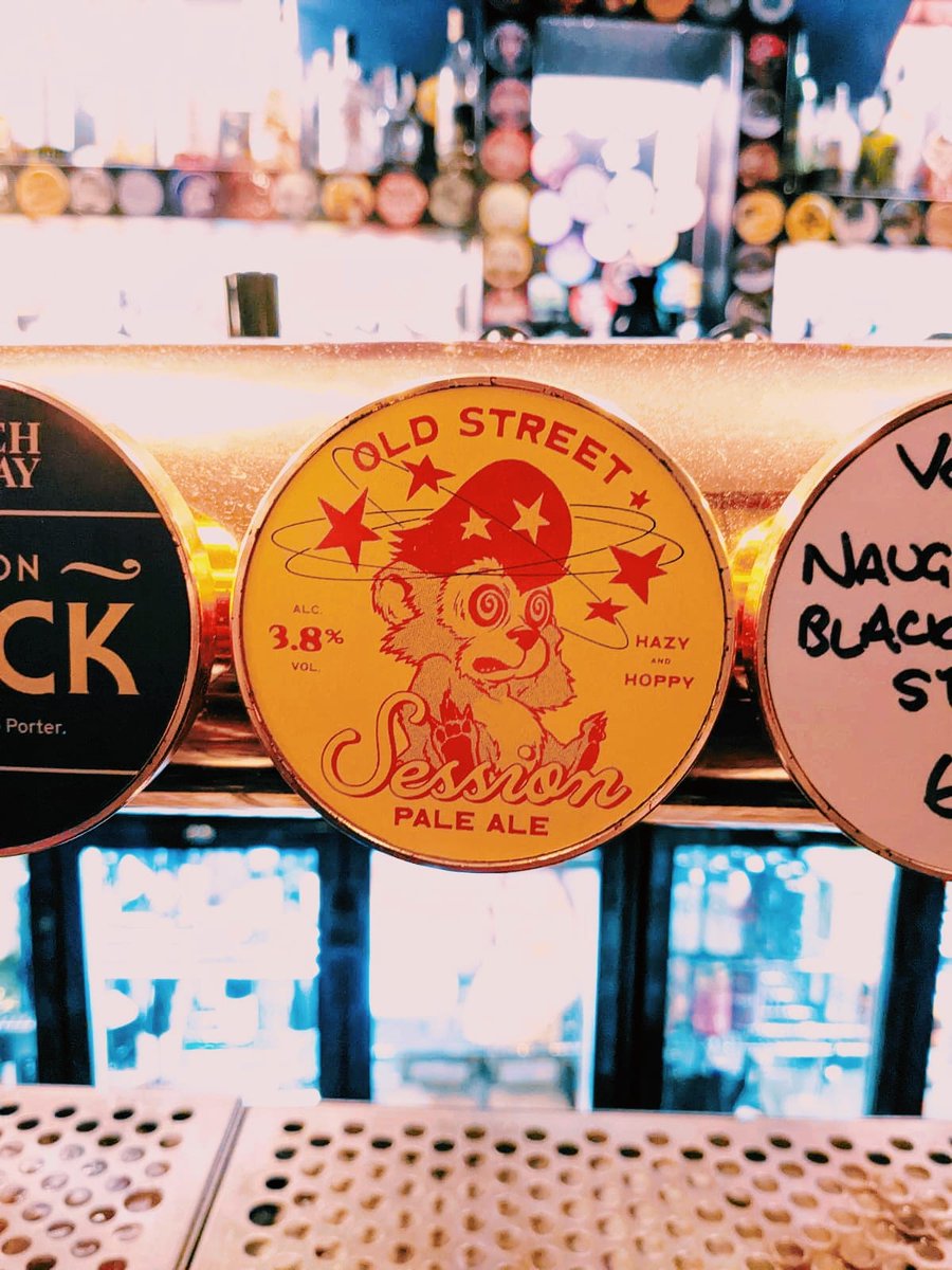 OldStreetBrews's tweet image. Mmmmmm! Delicious American hops are going into our latest batch of our 3.8% Old Street Session Pale Ale that has all the flavour of a NEIPA without the morning headache.

Now pouring in all of the @craftbeercoEC1 Pubs!!

#drinkadventurously #oldstreetbrewery #sessionpaleale