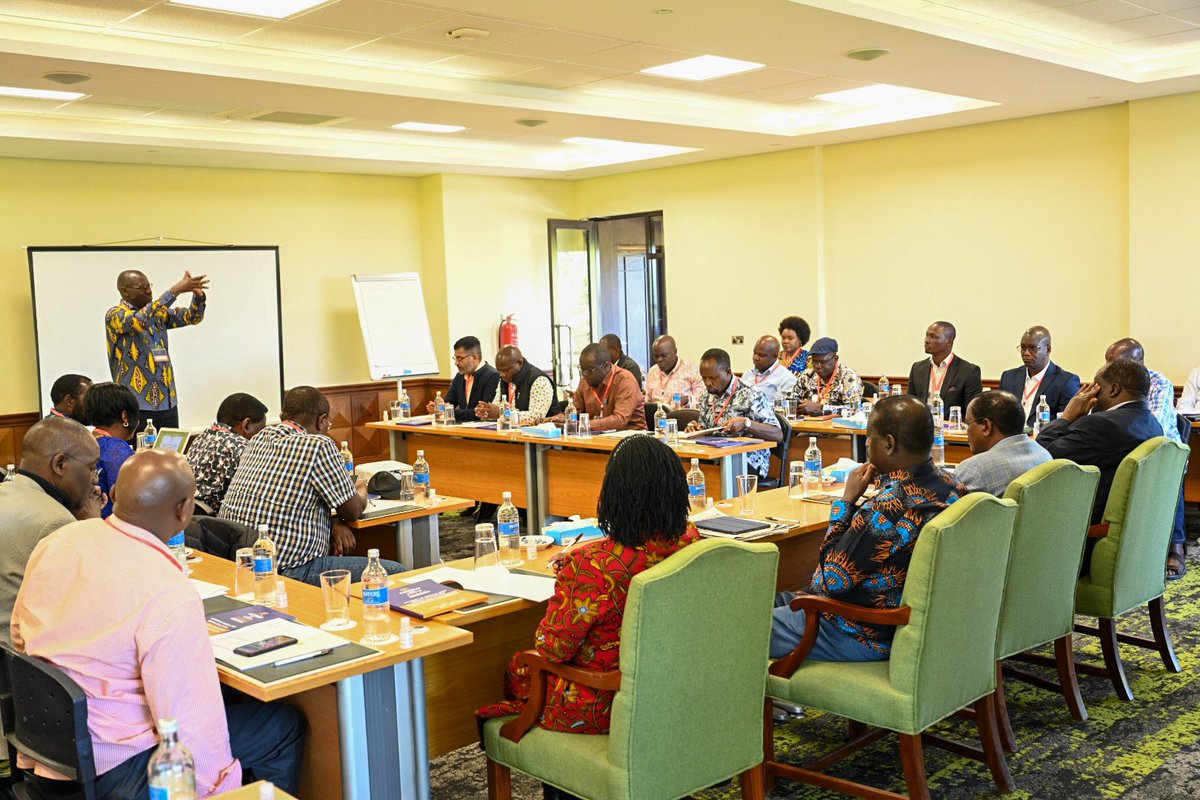 MarthaKarua's tweet image. I joined the Azimio Govenors and Deputy Governors Retreat together  with @skmusyoka and chaired by Hon. @RailaOdinga. 

We held  deliberations with the County heads on the state of affairs facing our Nation.