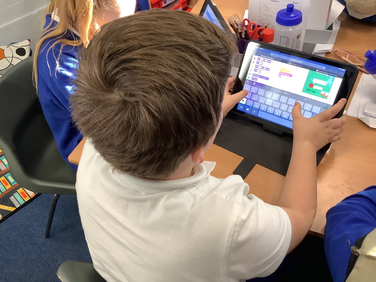 MPPS_Wirral's tweet photo. Another fun lesson in Year 4 today, creating our own computer games for younger children to play. #MPPScomputing #MPPSyear4 https://t.co/RO0Vmu5bTW