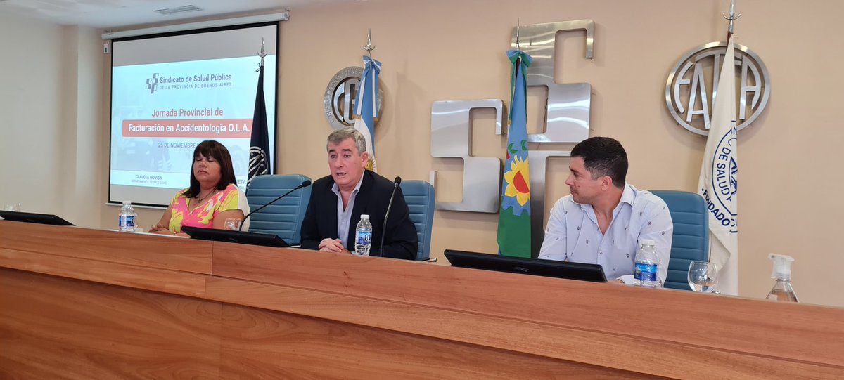 SindicatoDSalud's tweet photo. #AHORA @vascozubieta junto a @claunovion y @ASantillan81 realizan la apertura de la Jornada Provincial de Facturación en Accidentologia O.L.A https://t.co/dothc1vTx8
