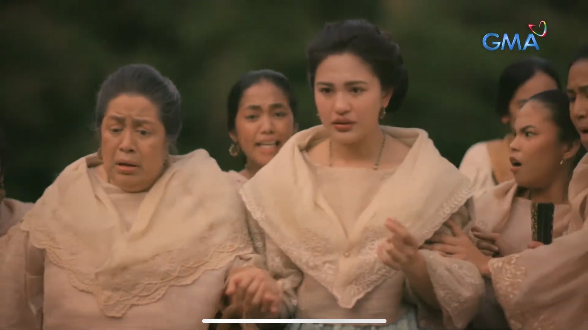 naddie 𖨆♡𖨆 on Twitter "now that i think of it, it looked like maria