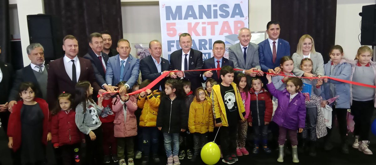 Milli Eğitim Müdürümüz Sayın Metin GENÇAY, Manisa Büyükşehir Belediyesi Fuar Merkezi’nde 25 Kasım - 4 Aralık tarihleri arasında devam edecek olan 5. Manisa Kitap Fuarı açılışına katıldı.

<a href="/Mgencay4245/">Metin GENÇAY</a>