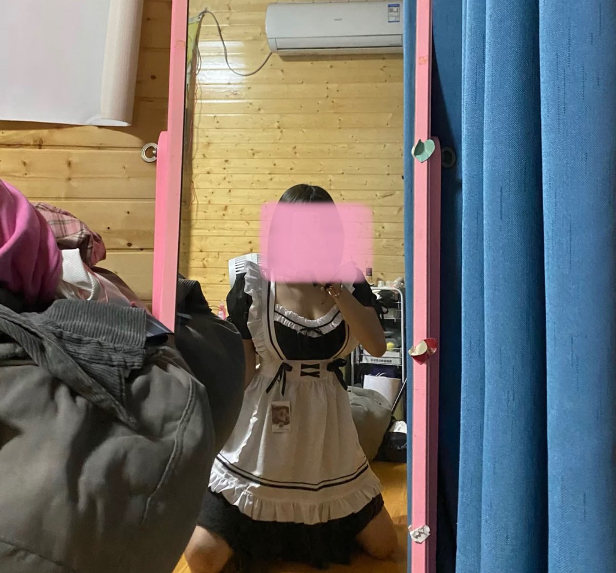 queenie_tie's tweet photo. 小女仆 https://t.co/JCRRUbIedR