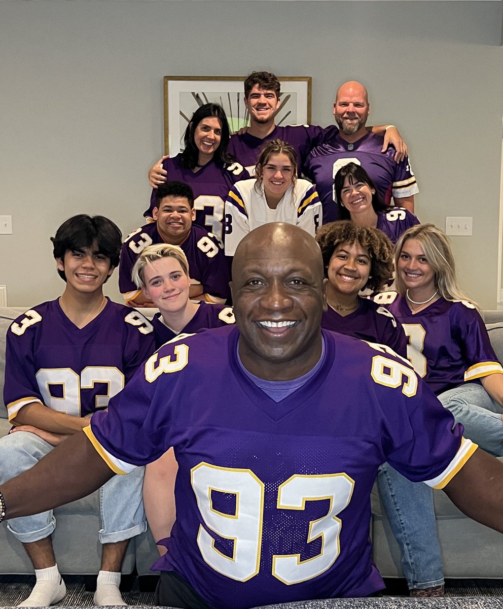 Happy #PurpleFriday from my family to yours! Great win! ⁦<a href="/Vikings/">Minnesota Vikings</a>⁩ ⁦<a href="/NFLLegacy/">NFL Legacy</a>⁩ ⁦<a href="/boumanaidan8/">Aidan Bouman</a>⁩