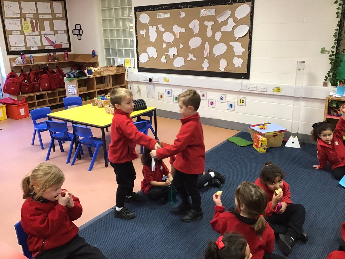 BGS_LowerSch's tweet photo. #BGS_Reception have been celebrating #FriendshipFriday with cards, collaboration and fun, making sure everyone in the class can join in with our play and working together to tidy up at the end of the day #collaboration #Bumblebear #friendship #kindness https://t.co/sFxbhgNclO