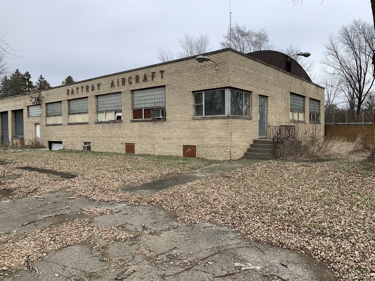 Building an airplane or replacing fiberglass parts on your standard airplane in the 1960s-1980s? You likely procured those parts from Rattray Aircraft (Rattray Aero Products) located in Beloit, Wisconsin. This 24 Nov 2022 photo is of their headquarters and production facility.